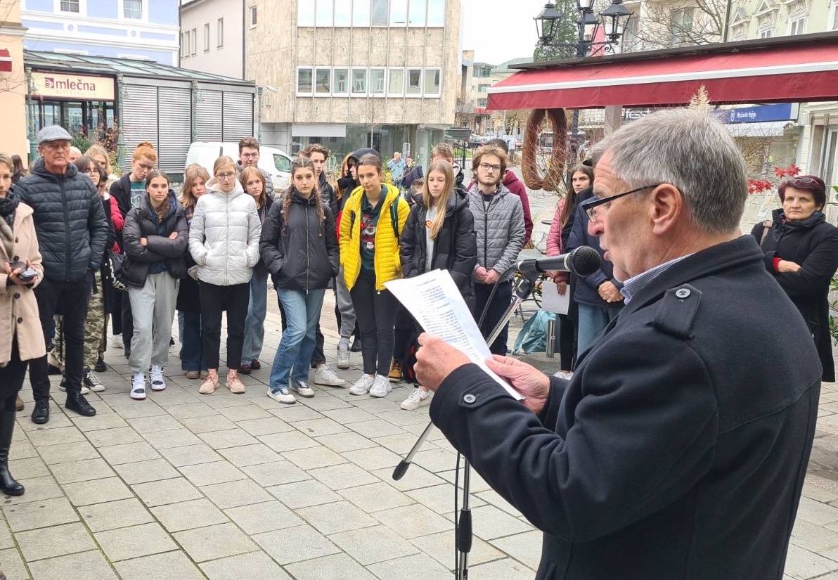 image from Govor predsednika DGRM Kranj na proslavi ob državnem prazniku dan Rudolfa Maistra na Maistrovem trgu v Kranju dne 23. 11. 2022